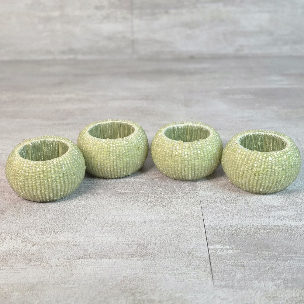 Tahari Home Lot 4 Beaded Light Green Chunky Napkin Rings Dinner Party Holiday